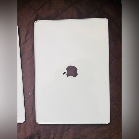 MacBook Air A2681 hard shell case - Picture 5 of 5